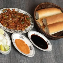 مدفون لحم